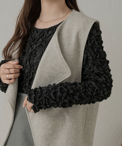 Ambre Neige(アンブルネージュ)の「ランダムシャーリングトップス/【WEB/EC限定商品】(Tシャツ/カットソー・レディース・ブラック/ベージュ/アイボリー・FREE)」の1枚目の写真