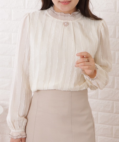 Lace Ladies(レースレディース)の「パール付きメロウフリルハイネックブラウス(シャツ/ブラウス・レディース・アイボリー・L/XL/S/M)」の4枚目の写真