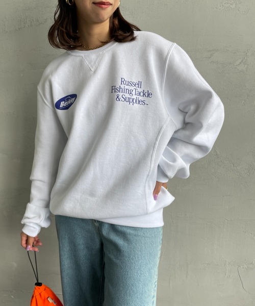 Russell Athletic（ラッセルアスレティック）の「[BERKLEY×RUSSELL ATHLETIC/バークレイ×ラッセル アスレチック] 別注 バックプリントスウェット（スウェット・レディース・ブラック/ホワイト・M/L）」の5枚目の写真