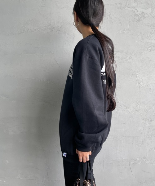 Russell Athletic（ラッセルアスレティック）の「[BERKLEY×RUSSELL ATHLETIC/バークレイ×ラッセル アスレチック] 別注 バックプリントスウェット（スウェット・レディース・ブラック/ホワイト・M/L）」の19枚目の写真