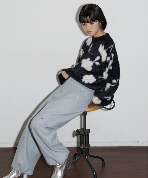 THE YOn(ザヨン)の「フラワージャガードフェザーニットプルオーバー(ニット/セーター・レディース・ブラック/カーキブラウン/アイボリー・FREE)」の22枚目の写真