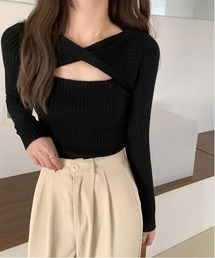 ツイストデザイン胸開きニットトップス