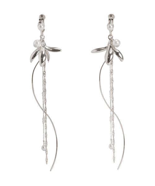 MERCURYDUO（マーキュリーデュオ）の「メタルフラワーチェーンイヤリング（イヤリング・レディース・シルバー/ゴールド・FREE）」の7枚目の写真