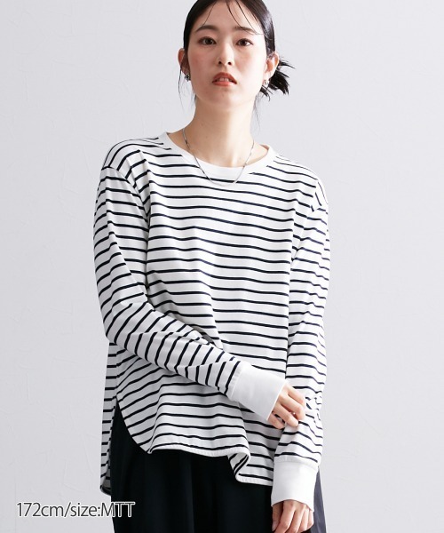 slattgir(スラットジール)の「高身長 ボーダーロング丈ラウンドヘムTシャツ (トールサイズ)(Tシャツ/カットソー・レディース・ブラック×ホワイト/ホワイト×ブラウン/ホワイト×ネイビー/ホワイト×グリーン/ブラック×ベージュ/ホワイト×グレー・3L/4L/5L/M/L/LL)」の4枚目の写真