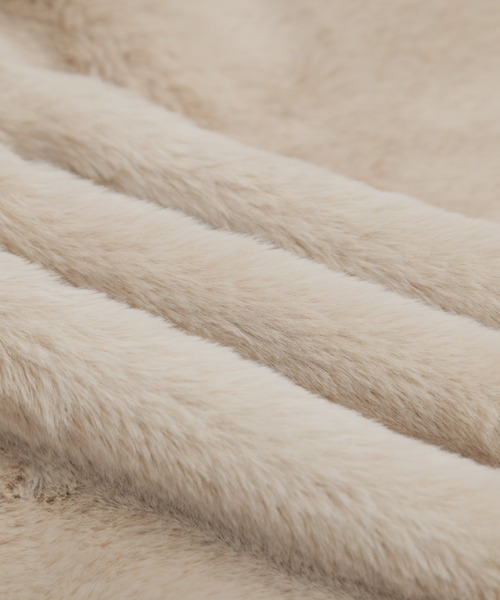 SUGAR BISKET（シュガービスケット）の「エコファーペプラムベスト（ベスト・レディース・チャコールグレー/ベージュ/ブラック/ブラウン・フリー）」の16枚目の写真