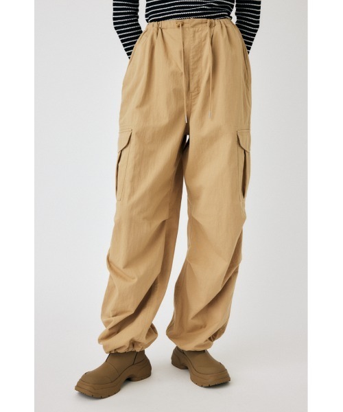 MOUSSY（マウジー）の「UTILITY OVER パンツ（カーゴパンツ・レディース・ホワイト/ライトピンク/グレー/ベージュ・1/2）」の7枚目の写真