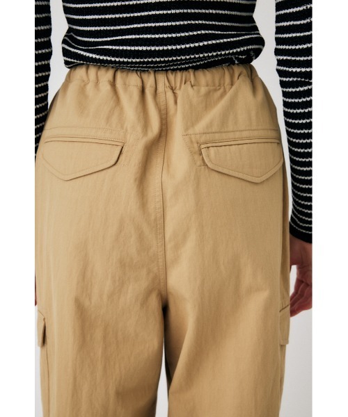 MOUSSY（マウジー）の「UTILITY OVER パンツ（カーゴパンツ・レディース・ホワイト/ライトピンク/グレー/ベージュ・1/2）」の12枚目の写真