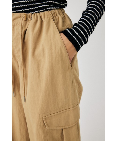 MOUSSY（マウジー）の「UTILITY OVER パンツ（カーゴパンツ・レディース・ホワイト/ライトピンク/グレー/ベージュ・1/2）」の13枚目の写真