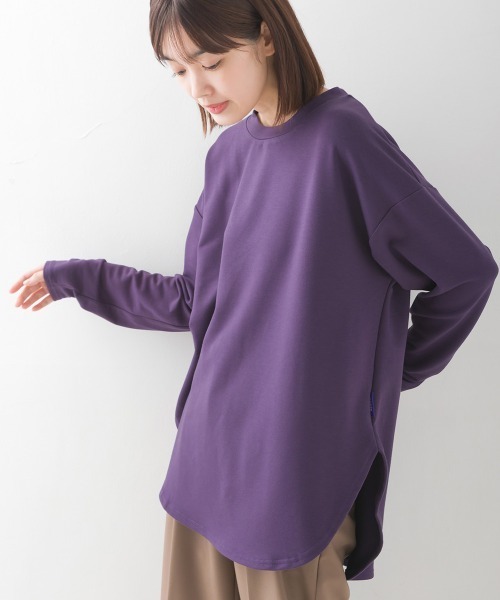 OMNES(オムネス)の「+3℃蓄熱ストレッチ裾ラウンド長袖Tシャツ(Tシャツ/カットソー・レディース・グリーン/ブラック/パープル/アイボリー/ブラウン・FREE)」の5枚目の写真