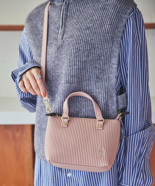 U.S. POLO ASSN.（ユーエスポロアッスン）の「【U.S. POLO ASSN.】プリーツ　ミニトート ショルダーバッグ（ショルダーバッグ・レディース・ピンク/ブラック/グレー/ホワイト・FREE）」の10枚目の写真