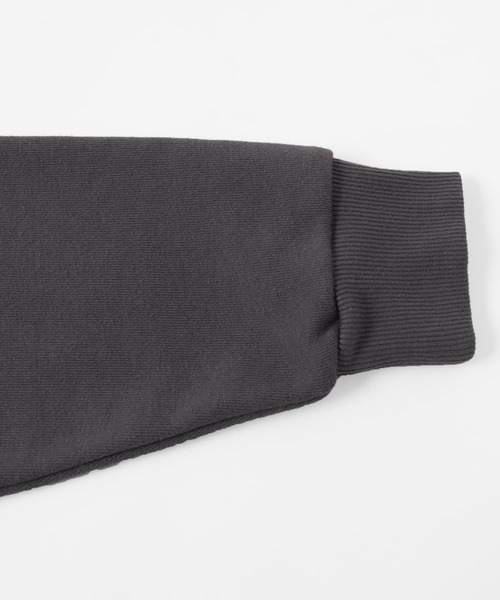 GLAZOS（グラソス）の「【大人向けサイズあり】【ジュラシック・ワールド】ヴィンテージ加工アソート裏毛パーカー（その他トップス・キッズ・チャコールグレー/グレー・140cm/150cm/160cm/170cm）」の10枚目の写真