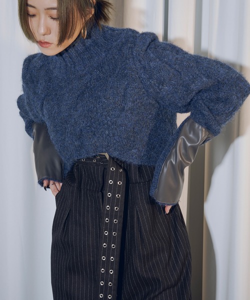 Ezick（エジック）の「Arm leather patch ハイネックショートニット（ニット/セーター・レディース・アイボリー/ネイビー/チャコールグレー・FREE）」の14枚目の写真