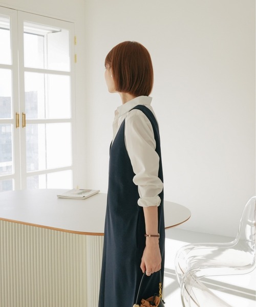 SHOPLIST styled by DHOLIC(ショップリストスタイルドバイディーホリック)の「梨地 ポンチ ストレッチ ディープネック ワンピース(ワンピース・レディース・ベージュ/ネイビー/アイボリー/グレー/ブラック・M/L)」の10枚目の写真