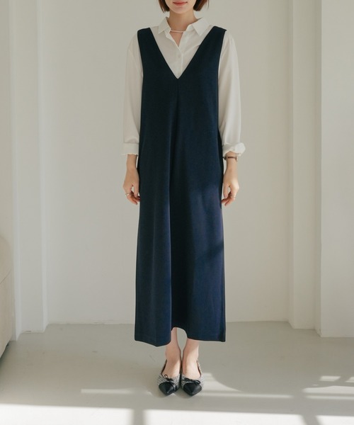 SHOPLIST styled by DHOLIC(ショップリストスタイルドバイディーホリック)の「梨地 ポンチ ストレッチ ディープネック ワンピース(ワンピース・レディース・ベージュ/ネイビー/アイボリー/グレー/ブラック・M/L)」の14枚目の写真