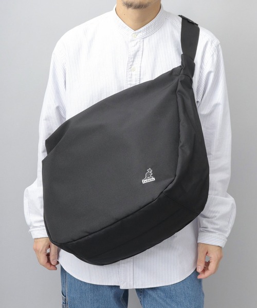 ビッグ ショルダーバッグ ポーチ付き 大容量（ショルダーバッグ）｜KANGOL（カンゴール） 6,679円