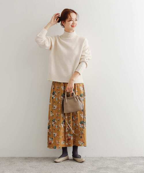 URBAN RESEARCH DOORS（アーバンリサーチドアーズ）の「タートルネックプルオーバー（ニット/セーター・レディース・ネイビー/レッド/ブルー/アイボリー・MEDIUM）」の8枚目の写真