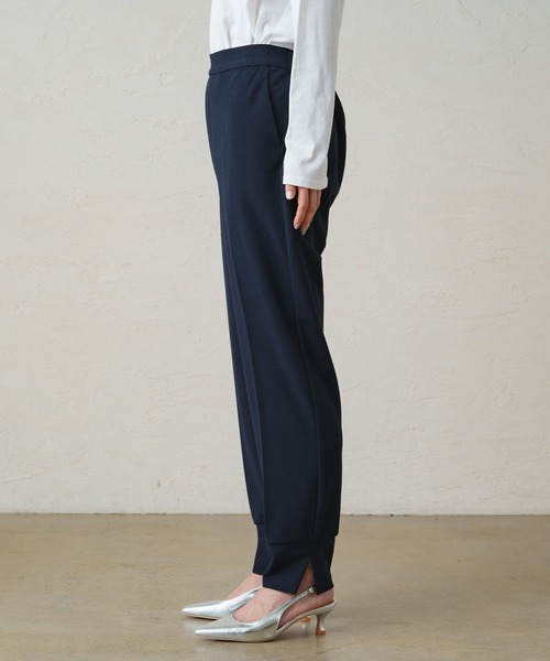 LOUNGEDRESS(ラウンジドレス)の「カットジョーゼットジョグパンツ(スウェットパンツ・レディース・ブラック/ネイビー・SMALL/MEDIUM)」の21枚目の写真