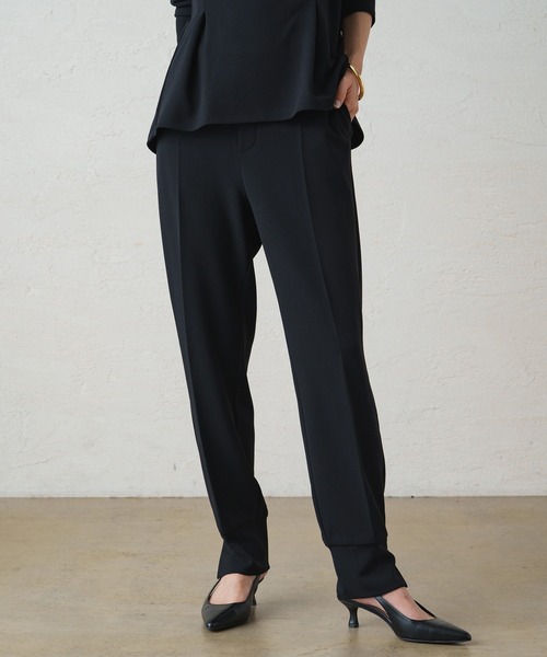 LOUNGEDRESS(ラウンジドレス)の「カットジョーゼットジョグパンツ(スウェットパンツ・レディース・ブラック/ネイビー・SMALL/MEDIUM)」の11枚目の写真
