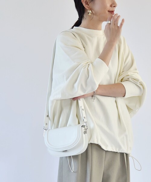 quaranciel(カランシエル)の「quaranciel:〈洗濯機可能〉コットン USA 裏毛 ドロスト ルーズ プルオーバー(スウェット・レディース・ライトブルー/グレー/オフホワイト・ONE SIZE)」の2枚目の写真