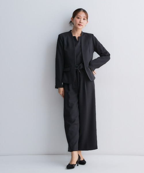 セオリー　レディース　パンツスーツ　ブラック　無地　大きいサイズ　希少サイズ セオリー レディース パンツスーツ ブラック 無地 大きいサイズ 希少