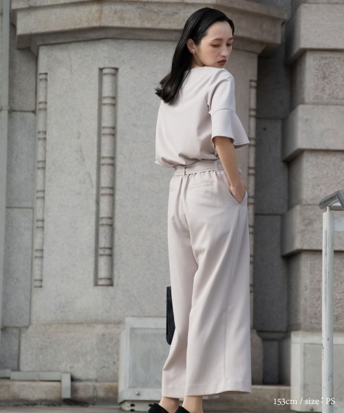 Petitjo（プッチージョ）の「小さいサイズ　【レディーススーツ】ドビー素材セットアップパンツスーツ３点セット（ノーカラージャケット+フレア袖ブラウス+リボン付ワイドパンツ）　低身長さん・小柄女性（スーツセット・レディース・ブラック/グレイッシュベージュ/ネイビー・PSS/PS/PM/PL）」の21枚目の写真
