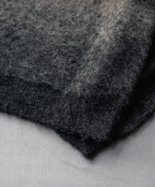 SINSS(シンス)の「Wool blend gradation knit / ウールブレンドグラデーションニット(ニット/セーター・メンズ・ホワイト/ネイビー/ブラック/グリーン/ブラウン/ブラック×グレー/ブラック×ブルー/ホワイト×ブラック/ホワイト×ブルー・SMALL/MEDIUM/LARGE/X-SMALL)」の19枚目の写真