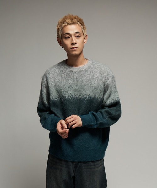 SINSS（シンス）の「Wool blend gradation knit / ウールブレンドグラデーションニット（ニット/セーター・メンズ・ホワイト/ネイビー/ブラック/グリーン/ブラウン/ブラック×グレー/ブラック×ブルー/ホワイト×ブラック/ホワイト×ブルー/レッド・SMALL/MEDIUM/LARGE/X-SMALL）」の15枚目の写真