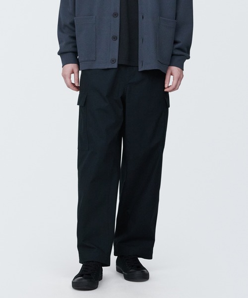 無印良品（ムジルシリョウヒン）の「紳士　リップストップイージーカーゴパンツ（カーゴパンツ・メンズ・ダークベージュ/ダークグリーン/ブラック・XS/S/M/XL/L）」の2枚目の写真