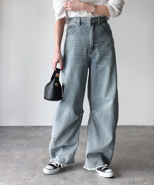 ハグオーワー　CLOTH&CROSS裾フリンジカーブデニム　バルーンデニム ハグオーワー CLOTH&CROSS】裾フリンジカーブデニム バルーン