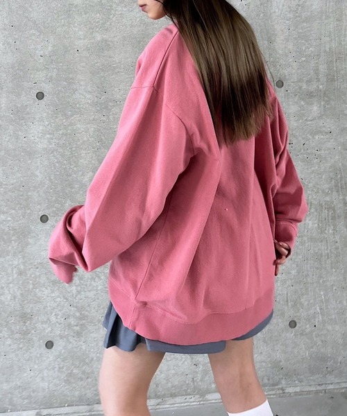 PAGEBOY（ページボーイ）の「カレッジミニウラケBIGスウェット（スウェット・レディース・コーラルピンク/スミクロ/オートミール・FREE）」の13枚目の写真