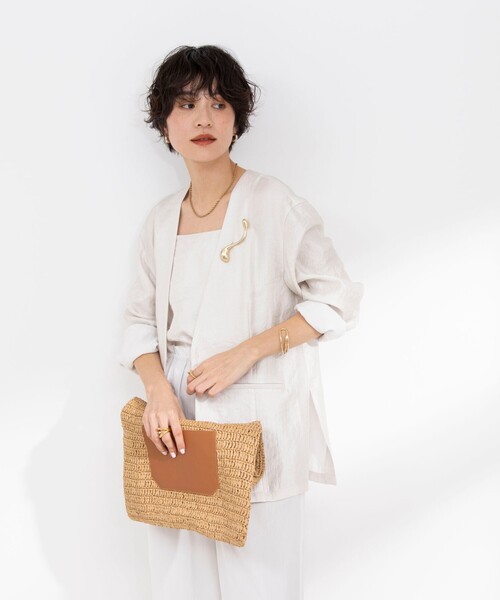 NOLLEY’S（ノーリーズ）の「グロッシーツイル＆ダブルクロスレイヤードキャミソール（キャミソール・レディース・ベージュ/オフホワイト/ブラック・FREE）」の9枚目の写真