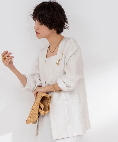 NOLLEY’S（ノーリーズ）の「グロッシーツイル＆ダブルクロスレイヤードキャミソール（キャミソール・レディース・ベージュ/オフホワイト/ブラック・FREE）」の10枚目の写真