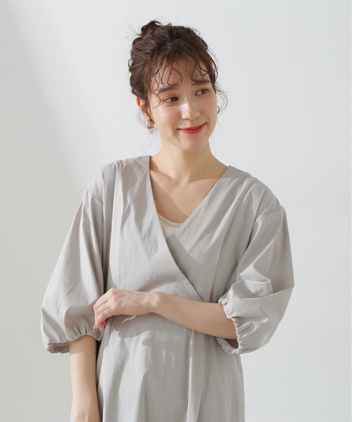 N.(N. Natural Beauty Basic)(エヌエヌナチュラルビューティーベーシック)の「◆レイヤードカシュクールワンピース(ワンピース・レディース・ライトグレー/ブラック/グリーン・MEDIUM)」の20枚目の写真