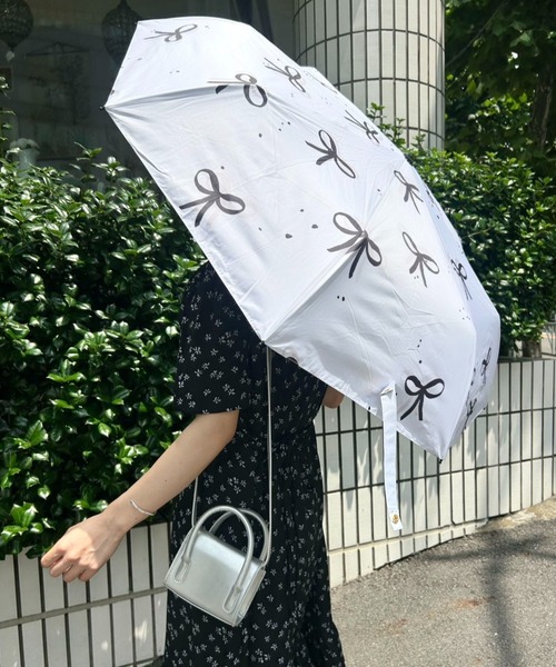 Made in I(メイドインアイ)の「日傘/雨傘兼用 リボン柄アンブレラ(折りたたみ傘・レディース・ホワイト・FREE)」の16枚目の写真