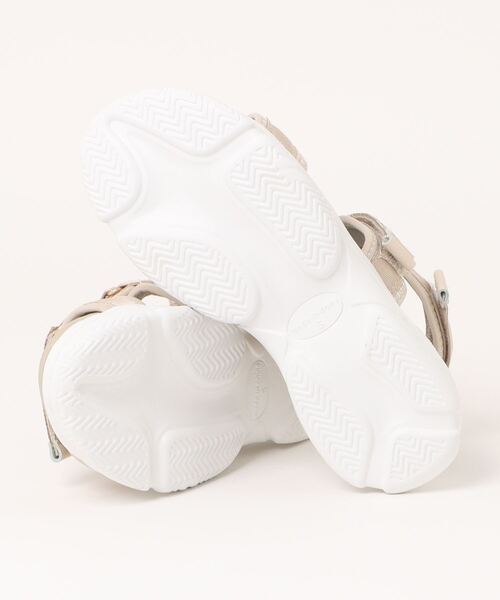 kitson（キットソン）の「kitson キラキラ ダブルベルト 厚底サンダル /hsky（サンダル・レディース・ブラック系その他/グレー/ベージュ/ラベンダー・LARGE/MEDIUM/SMALL/X-LARGE）」の6枚目の写真