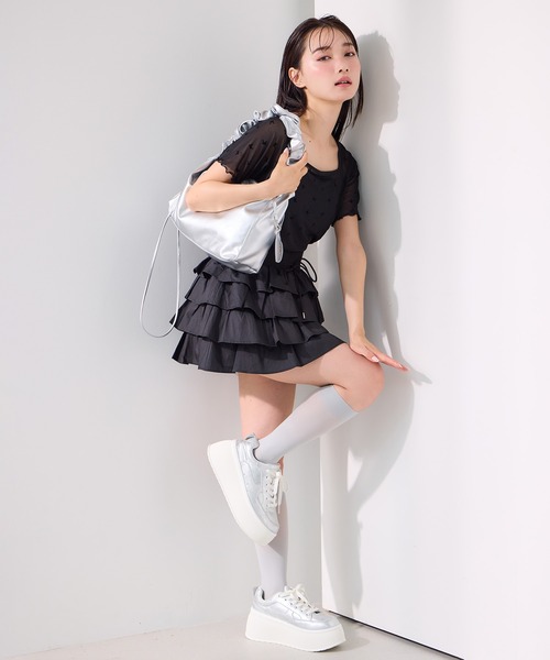 one after another NICE CLAUP(ワンアフターアナザーナイスクラップ)の「ティアードミニスカパン(スカート・レディース・オフホワイト/ブラック/ブルー・FREE)」の12枚目の写真