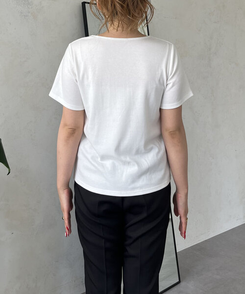prose verse(プロズヴェール)の「【MOMO COLLECTION】スクエアネックTシャツ(Tシャツ/カットソー・レディース・オフホワイト/ブラック・LARGE/MEDIUM)」の4枚目の写真