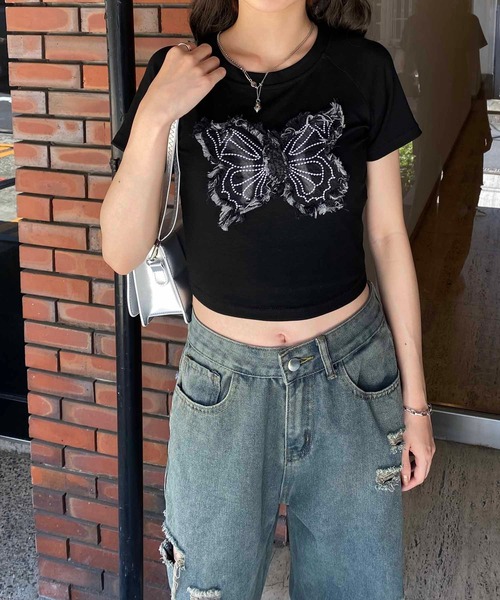 NANEA(ナネア)の「バタフライ刺繍ワッペンクロップドTシャツ(Tシャツ/カットソー・レディース・ホワイト/ブラック/カーキ・SMALL/MEDIUM/LARGE)」の21枚目の写真