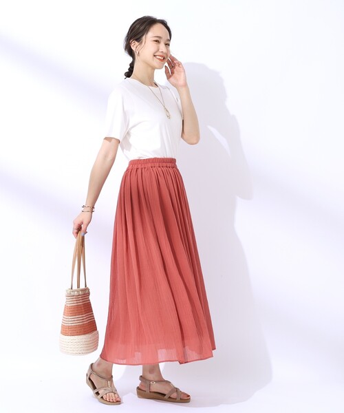 SHOO・LA・RUE（シューラルー）の「◆【洗える】やっぱりこれが使える！ プレーンTシャツ（Tシャツ/カットソー・レディース・ホワイト/ブラック/ライトベージュ・02/03/04）」の7枚目の写真