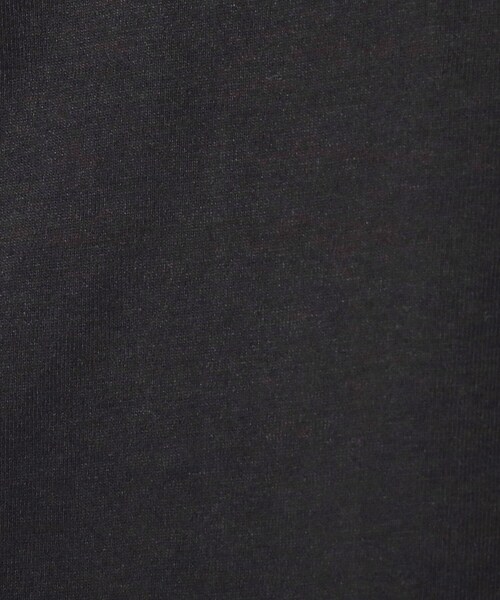 SHOO・LA・RUE（シューラルー）の「◆【洗える】やっぱりこれが使える！ プレーンTシャツ（Tシャツ/カットソー・レディース・ホワイト/ブラック/ライトベージュ・02/03/04）」の13枚目の写真