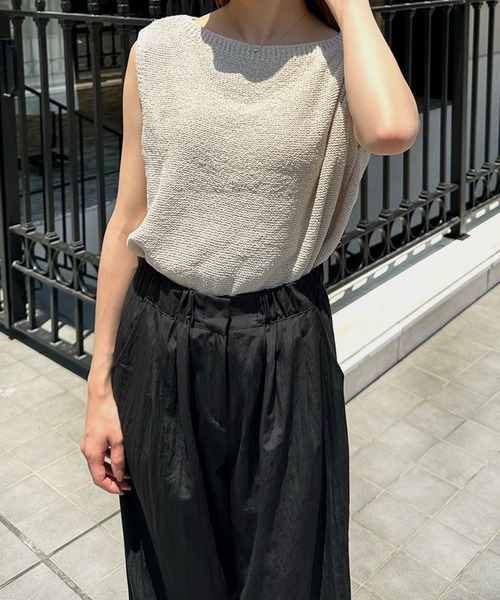 LE MORE(リモア)の「ボートネックタンクニット(タンクトップ・レディース・アイボリー/ベージュ/チャコール・FREE)」の14枚目の写真