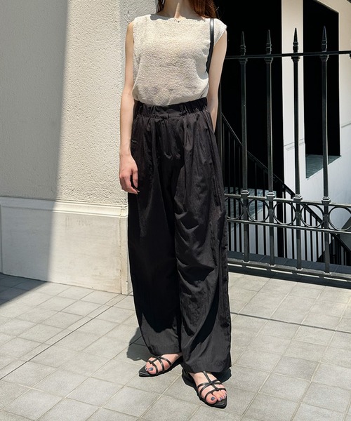 LE MORE(リモア)の「ボートネックタンクニット(タンクトップ・レディース・アイボリー/ベージュ/チャコール・FREE)」の13枚目の写真