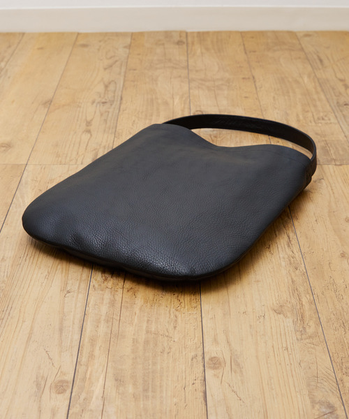 SLOW(スロウ)の「SLOW スロウ / cb-one shoulder ステアレザーワンショルダーバッグ トートバッグ / 858S45P(トートバッグ・メンズ・ブラック/チョコ/キャメル・FREE)」の20枚目の写真