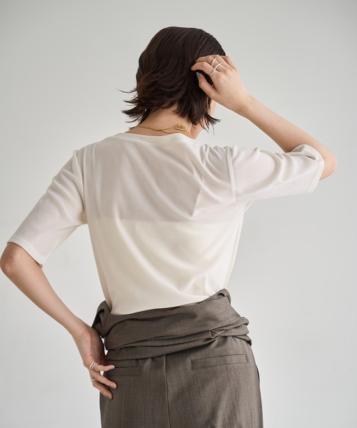 meilmada（メイルマダ）の「ソフトベロアトップス（Tシャツ/カットソー・レディース・チャコールグレー/アイボリー・FREE）」の12枚目の写真