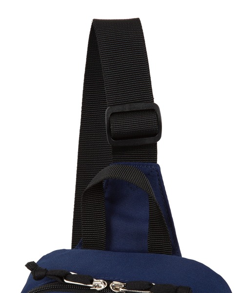 Champion（チャンピオン）の「champion/チャンピオン ボディバッグ オレゴン 7L No.63873（ボディバッグ/ウエストポーチ・メンズ・ネイビー/ブラック/グリーン/ベージュ・FREE）」の19枚目の写真