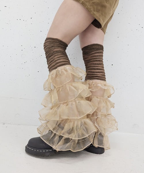 poiregnee（ポワニェ）の「［select］フリルレッグカバー（レッグウォーマー・レディース・ホワイト/ブラウン/ブラック/クリーム・FREE）」の3枚目の写真