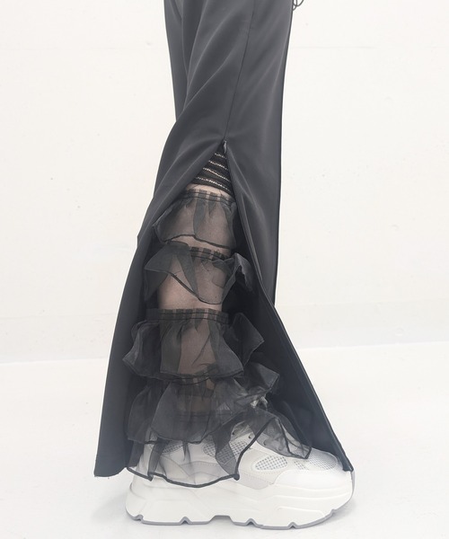 poiregnee（ポワニェ）の「［select］フリルレッグカバー（レッグウォーマー・レディース・ホワイト/ブラウン/ブラック/クリーム・FREE）」の2枚目の写真