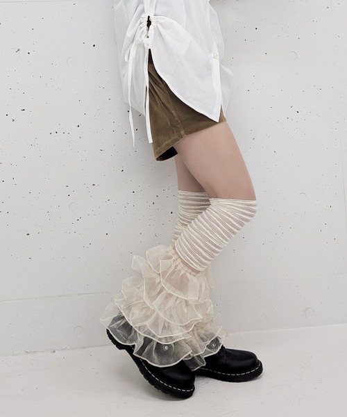 poiregnee（ポワニェ）の「［select］フリルレッグカバー（レッグウォーマー・レディース・ホワイト/ブラウン/ブラック/クリーム・FREE）」の7枚目の写真