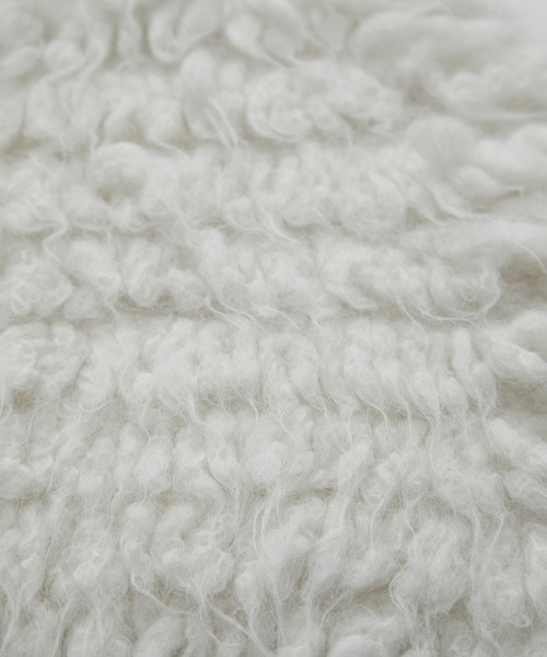 SALON adam et rope'(サロン アダム エ ロペ)の「ファーフリンジクロップドベスト(ベスト・レディース・ブラック/オフホワイト・FREE)」の14枚目の写真