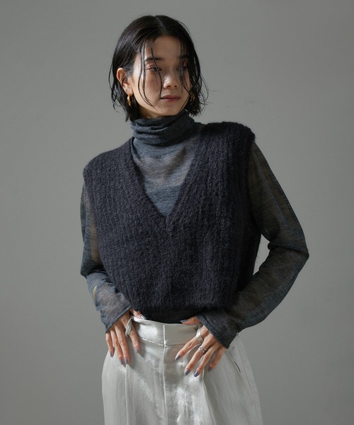 SALON adam et rope'(サロン アダム エ ロペ)の「ファーフリンジクロップドベスト(ベスト・レディース・ブラック/オフホワイト・FREE)」の19枚目の写真